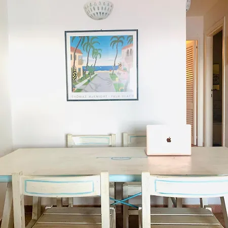 Eyes On The Sea Apartman *
